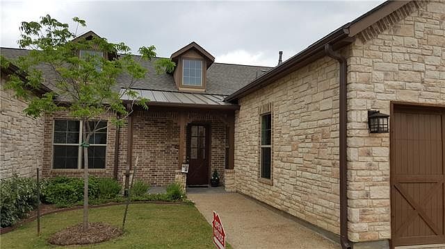 1st image of 341 Watermere Dr