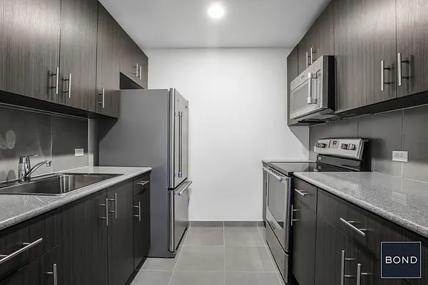 Rented by Bond New York | media 2