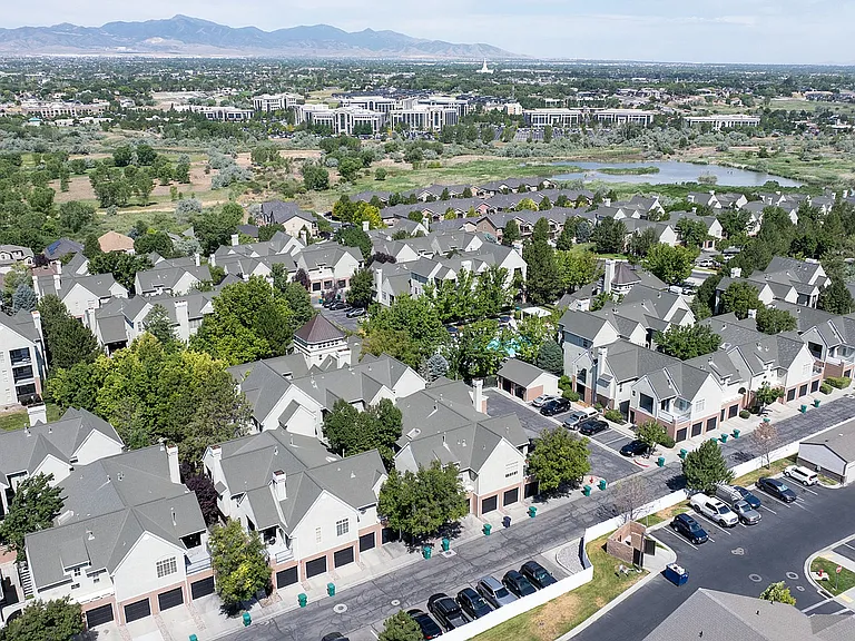 11065 S Sterling View Dr South Jordan, UT-55