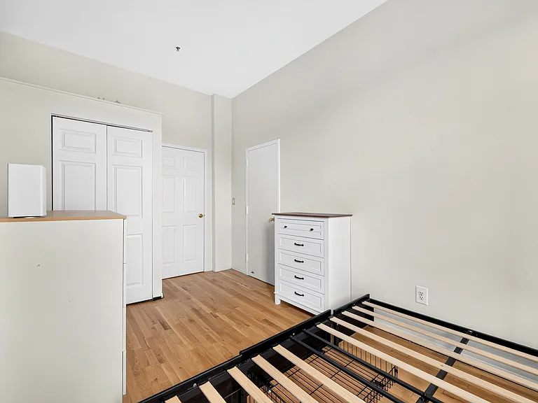 308 Madison St #4D — Photo 14