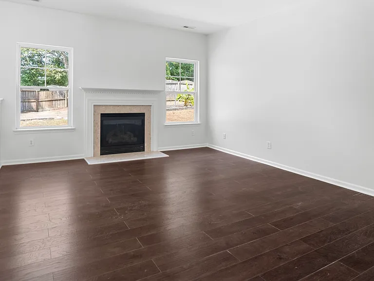 4409 Lawrence Daniel Dr — Photo 3
