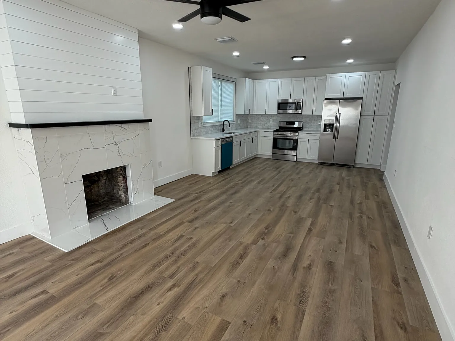 2 bed, 1300 sqft, $2,250 — Photo 1