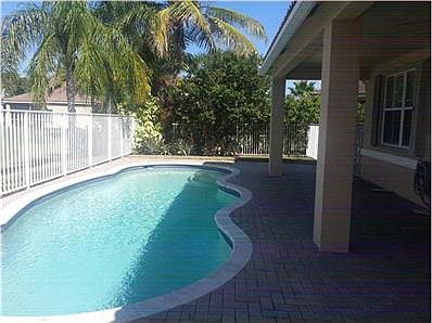 2nd image of 1538 Tamarind Ct #0
