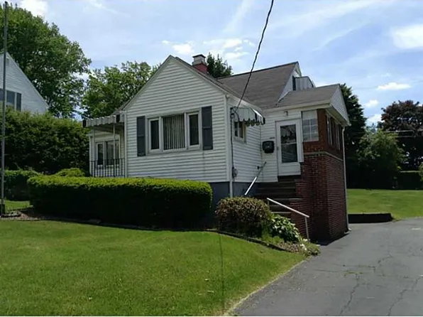 309 Evans Dr, Ellwood City, PA 16117