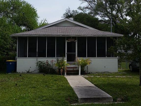 2nd image of 1307 Palmer St
