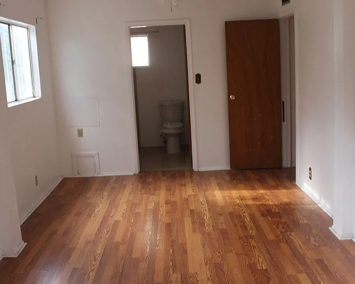 3221 Monroe Ave — Photo 10