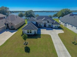 3550 Abes Landing Dr, Granbury, TX 76049