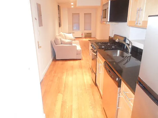 Rented by Ready Group | media 13