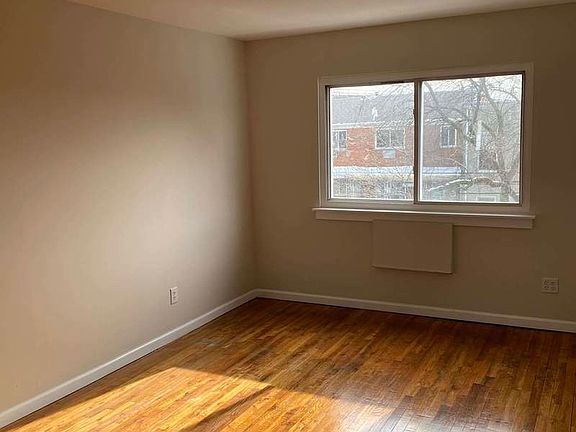 5th image of 23-42 37th St #3