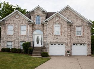 6900 Catalpa Springs Dr, Louisville, KY 40228