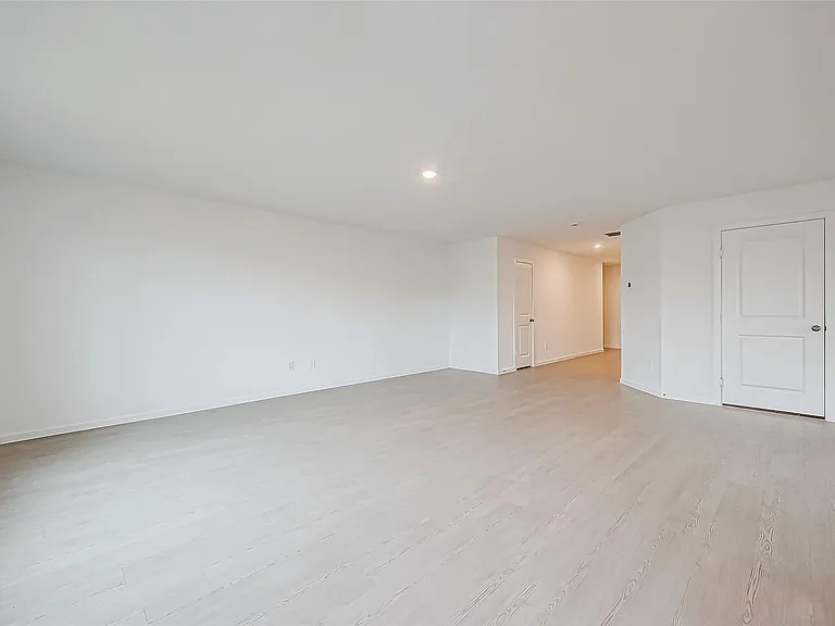 719-719 Falling Cave Dr — Photo 7