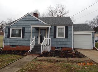 707 W Maple St, North Canton, OH 44720