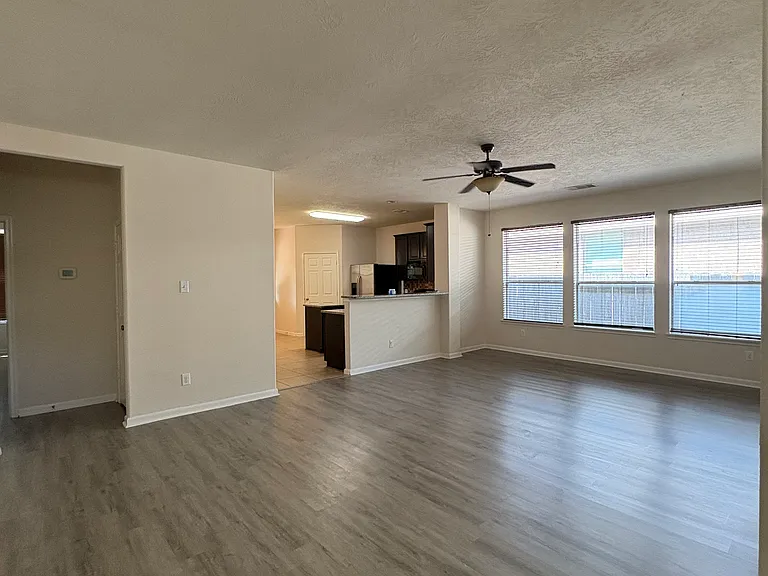 4480 Gran Canary Dr — Photo 2