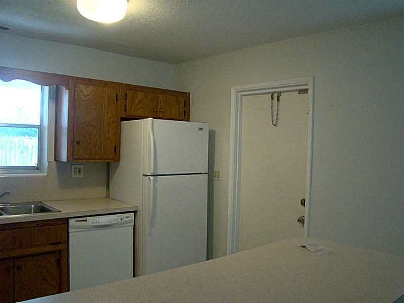 1st image of 614 NE 28th St