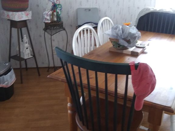 Eat in Kitchen