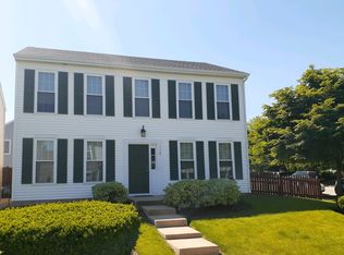 138 Presidential Blvd, Oswego, IL 60543