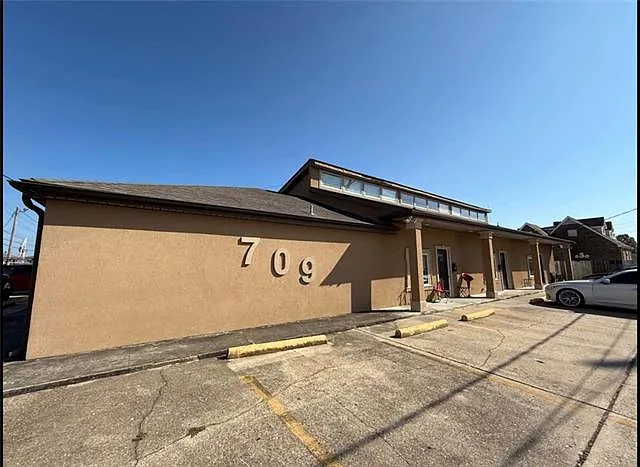 709 W Genie St #202 — Photo 7