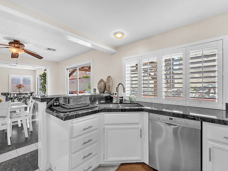985 Flapjack Dr — Photo 12