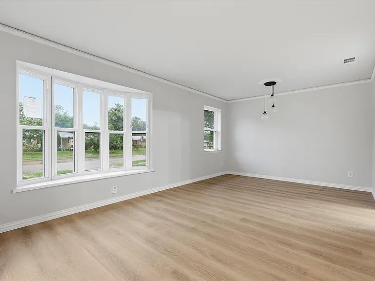 5719 Enchanted Ln — Photo 22