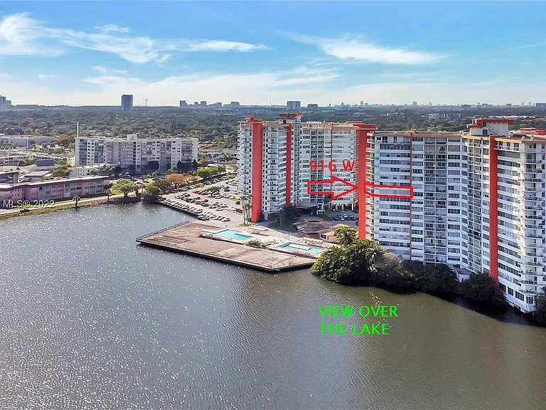 1301 NE Miami Gardens Dr #916 — Photo 18