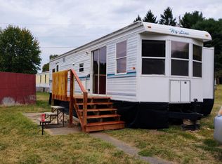 16 Fairbanks Ct, Weirton, WV 26062