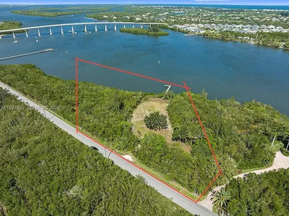 250 Live Oak Drive, Vero Beach, FL 32963