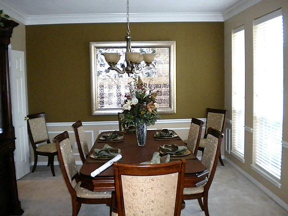 Formal Dining