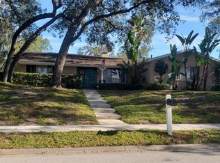 5 Harbor Woods Cir, Safety Harbor, FL 34695