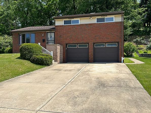 13720 Saint Clair Dr
