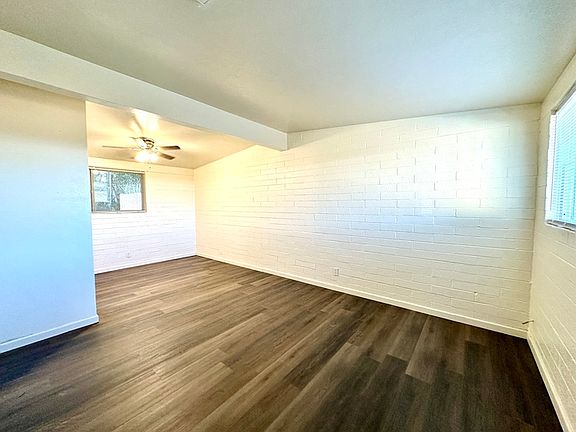 4th image of 256 E Water St #C