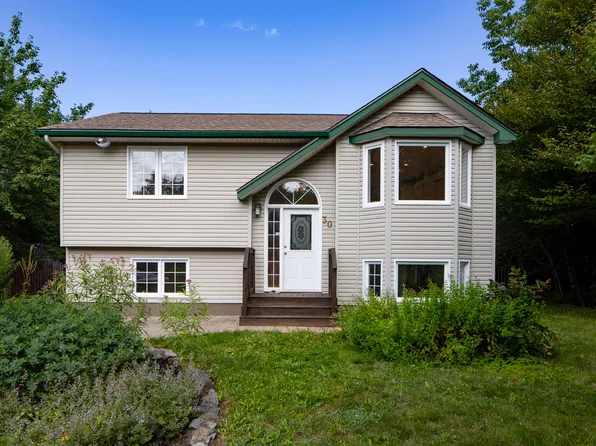 30 Dyke Rd, Cow Bay, NS B3G 1K2