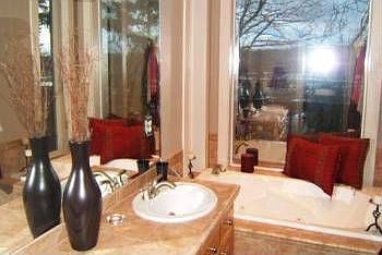 Jetted Master Tub