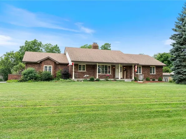 5 Cookson St, Norfolk County, ON N3Y 4K2