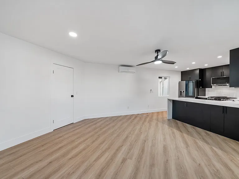 7406 Margerum Ave — Photo 5