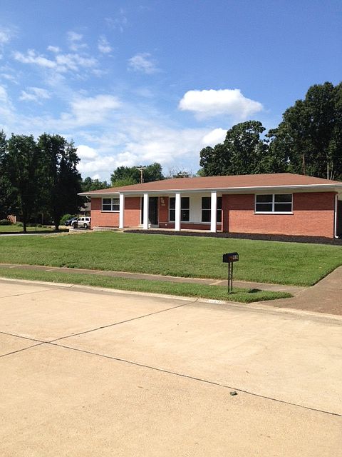 1st image of 9495 Rosebay Dr