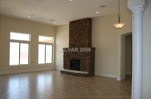Fireplace, living room