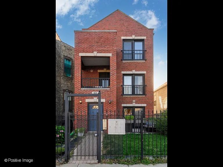 910 N Washtenaw Ave #1 — Photo 1