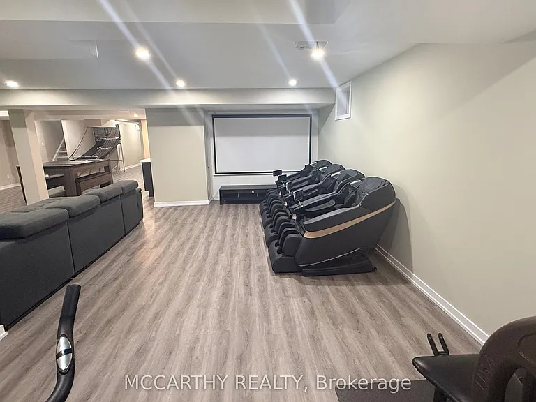 124 Johnson Dr — Photo 42