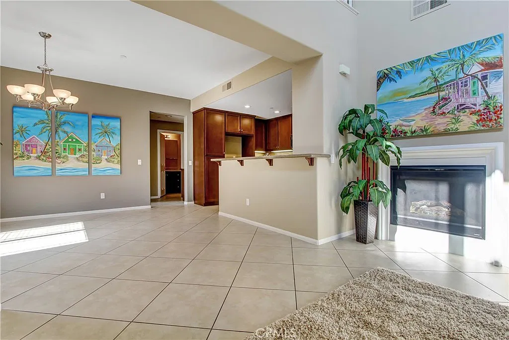 2 bed, 1500 sqft, $3,495 — Photo 2