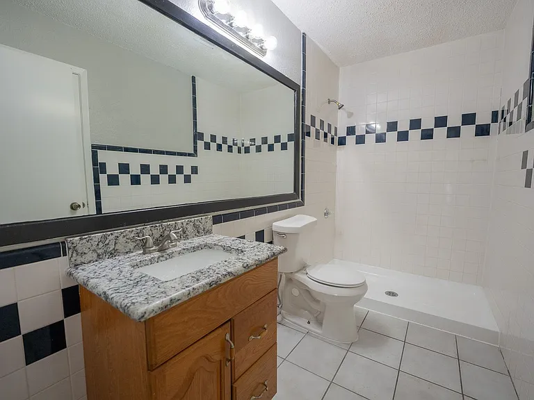 817 Denmark Dr — Photo 9