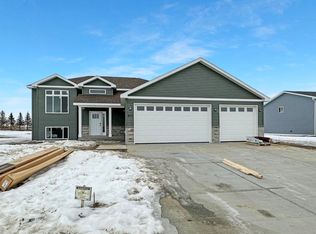 311 7th Ave SW, Surrey, ND 58785