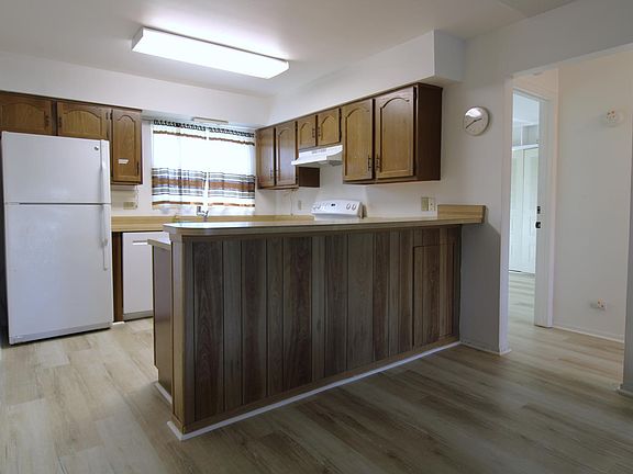 5th image of 10435 Manassas Cir