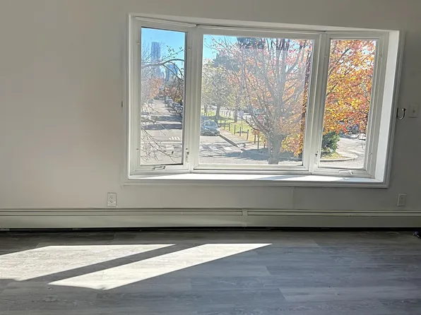 367 Mercer Loop image 4 of 8