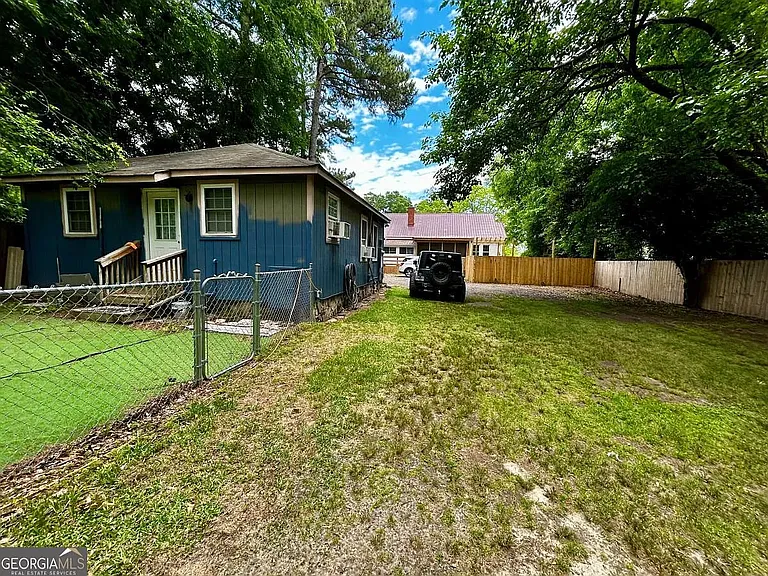 259 N Oliver St #B — Photo 3