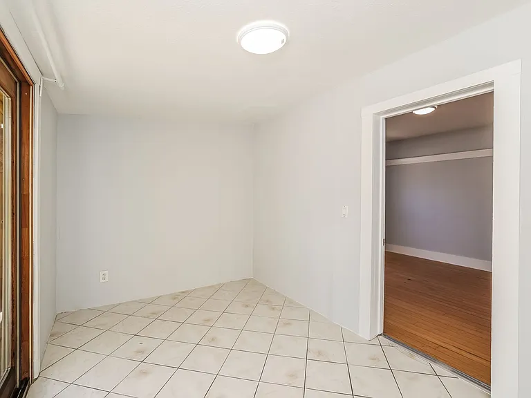 4692 Congress Ave — Photo 19