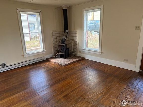 3rd image of 128 W Boulder St