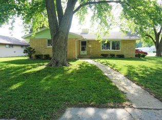 600 Oakcrest Dr, Rantoul, IL 61866