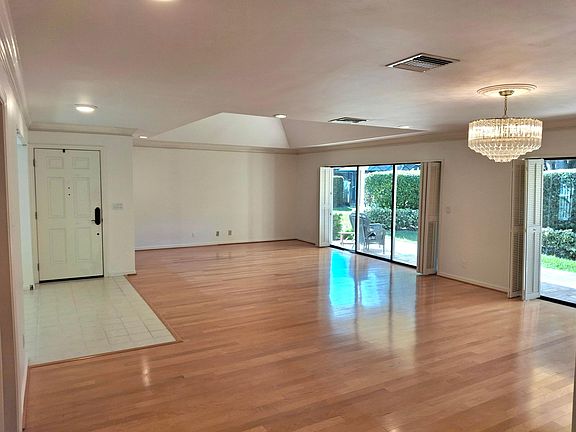 5th image of 11344 Briarwood Place