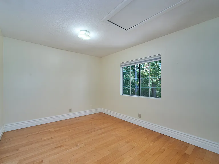 4345 Willow Glen St — Photo 14