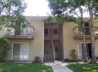 6 Club Pl, Galloway, NJ 08205